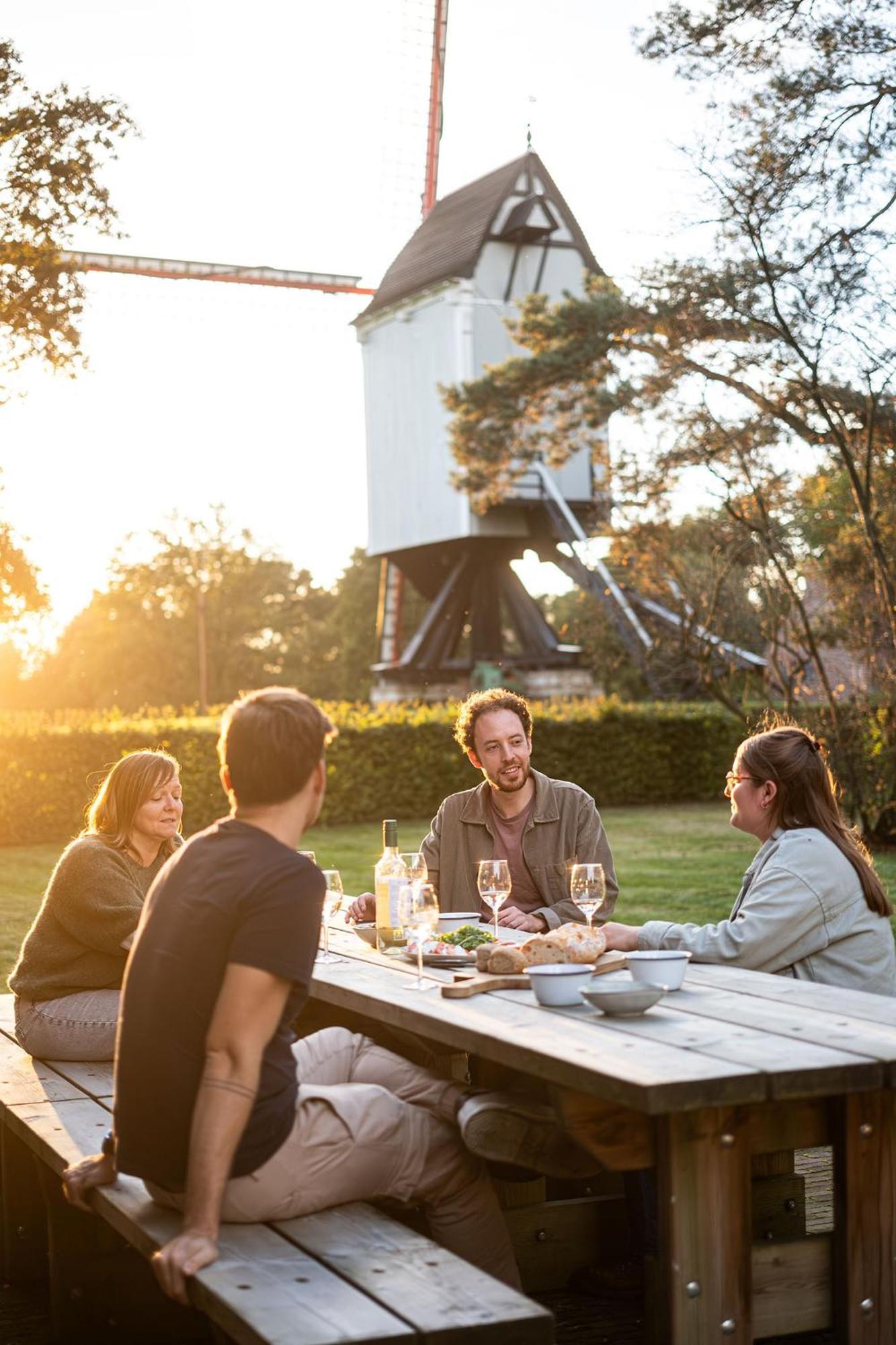 Beddermolen - Molenhuis Op Historisch Erfgoeddomein Westerlo Esterno foto